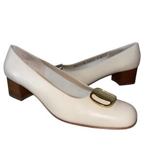 Salvatore Ferragamo Leather Heels Ivory Pumps